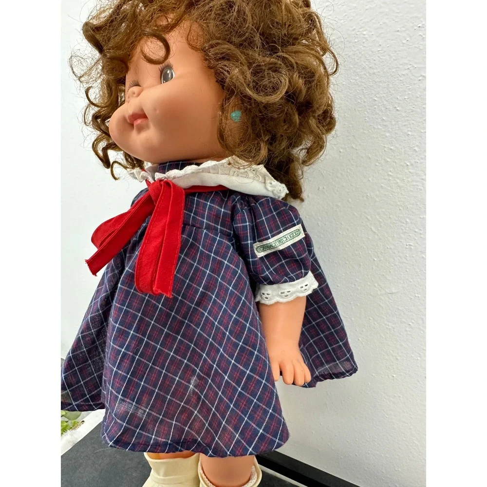 1985 Panosh Place Honey Combs Doll Brunette Curly hair girl jointed retro doll